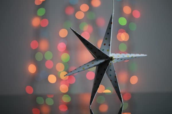 How to Make a Festive 3D Star Out of Paper or Cardboard