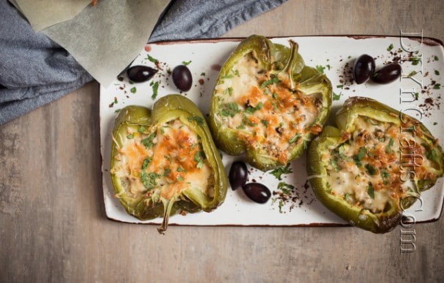 Finished baked stuffed bell peppers.