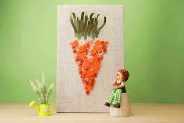 How to Make This Easter Carrot Wall Art Out of Buttons