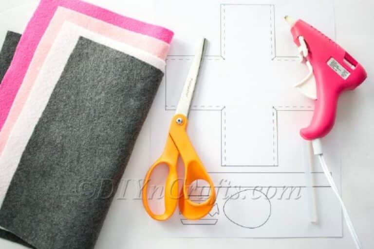 DIY No Sew Easter Basket With Free Printable Template {Video Tutorial ...