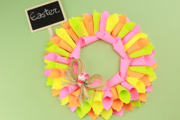 Finished Easter sticky notes wreath.