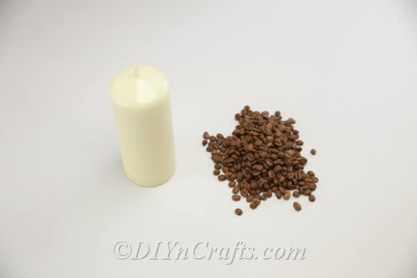 Supplies needed to make a DIY coffee candle