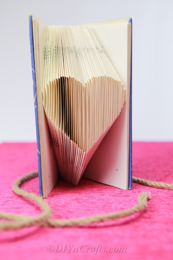 Mother's Day Valentine's Day folded Book Love _ Book Art Heart Series  Book Art & Bookfolding & Decoration