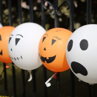 How to Make Decorative Halloween Balloons - DIY &amp; Crafts