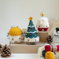 X-MAS Crochet Kit lalylala 4 seasons amigurumi: Christmas Tree, Candle, Angel, material set, festive Winter decorations, DIY