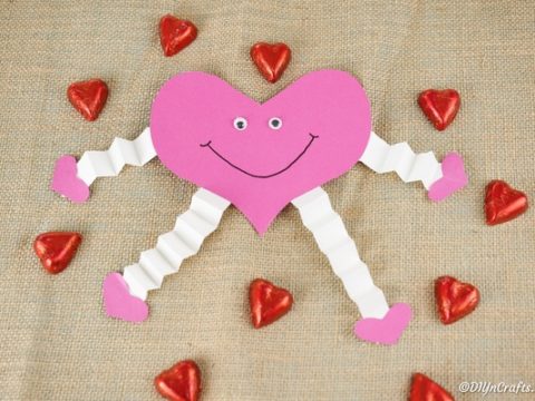 Happy Paper Heart Valentine's Day Kids Craft - DIY & Crafts