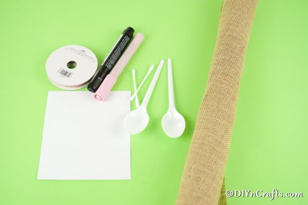 Supplies for plastic spoon bunny craft