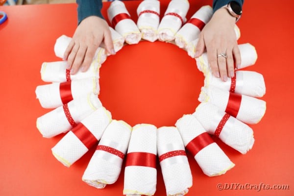 Diaper wreath without character