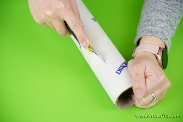 Cutting cardboard tube