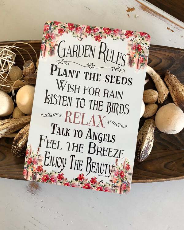 Garden rules sign