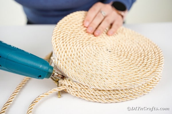 Gluing second circle to purse