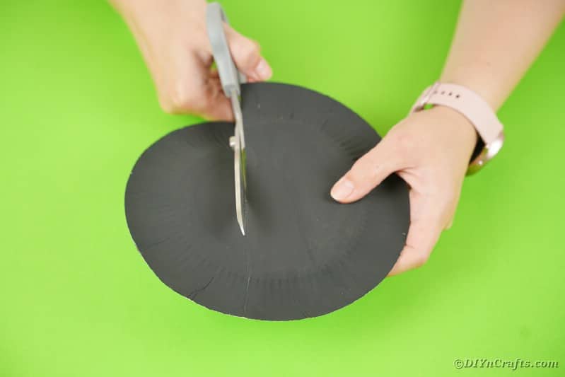 Cutting paper plates