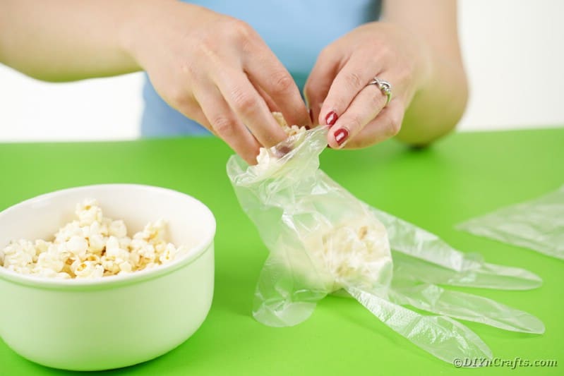 Stuffing glove with popcorn