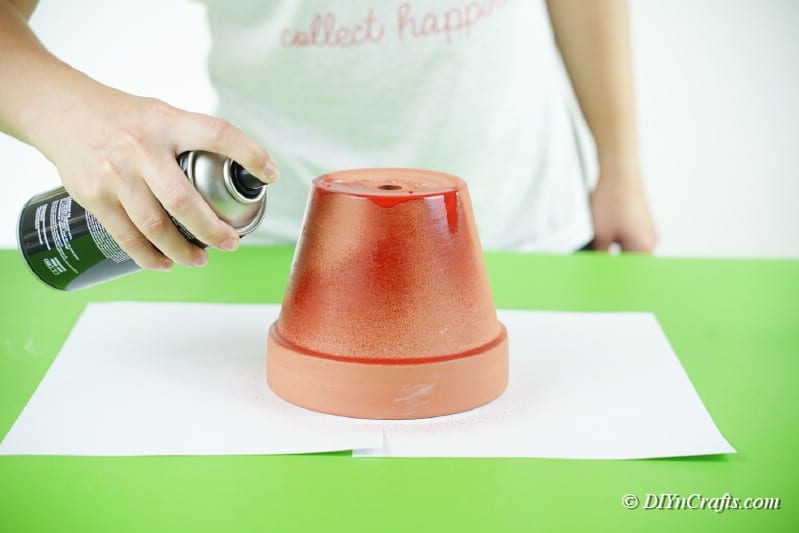spray painting pot