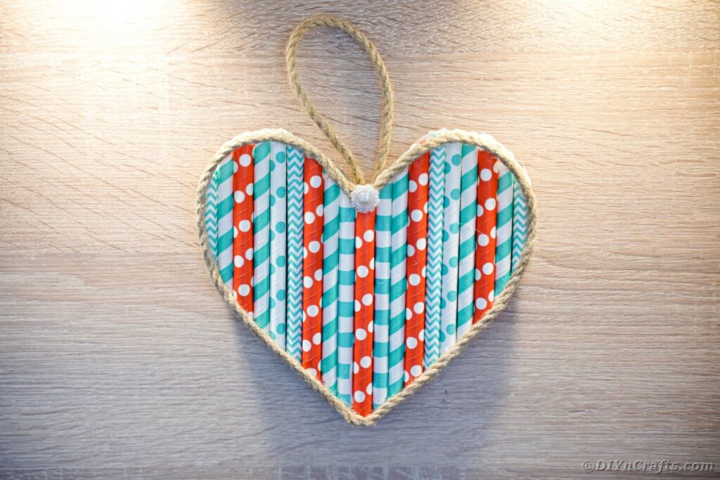 Adorable DIY Paper Straw Heart Decor Wall Hanging
