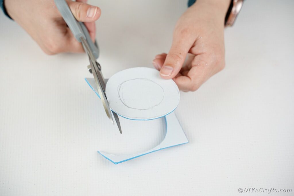 Cutting foam paper