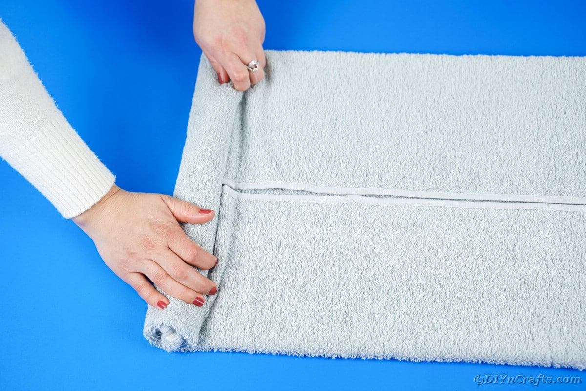 Rolling gray towel