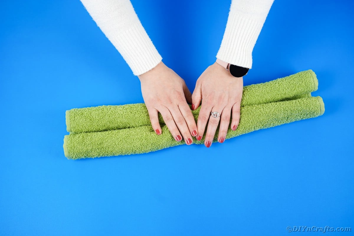 Rolling green towel
