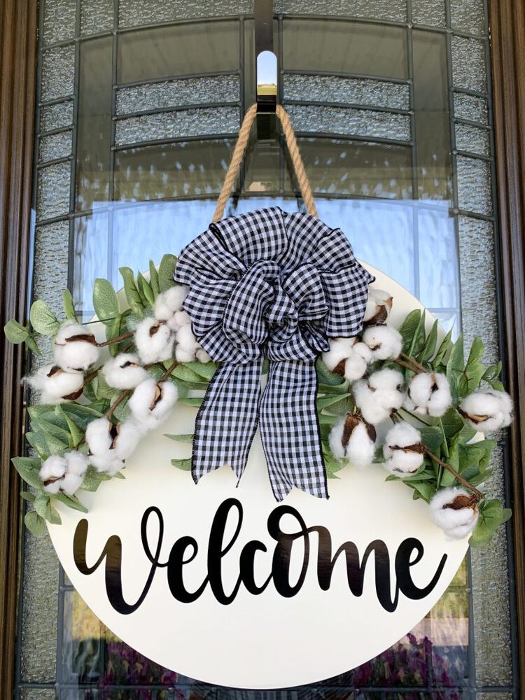 Welcome sign wreath