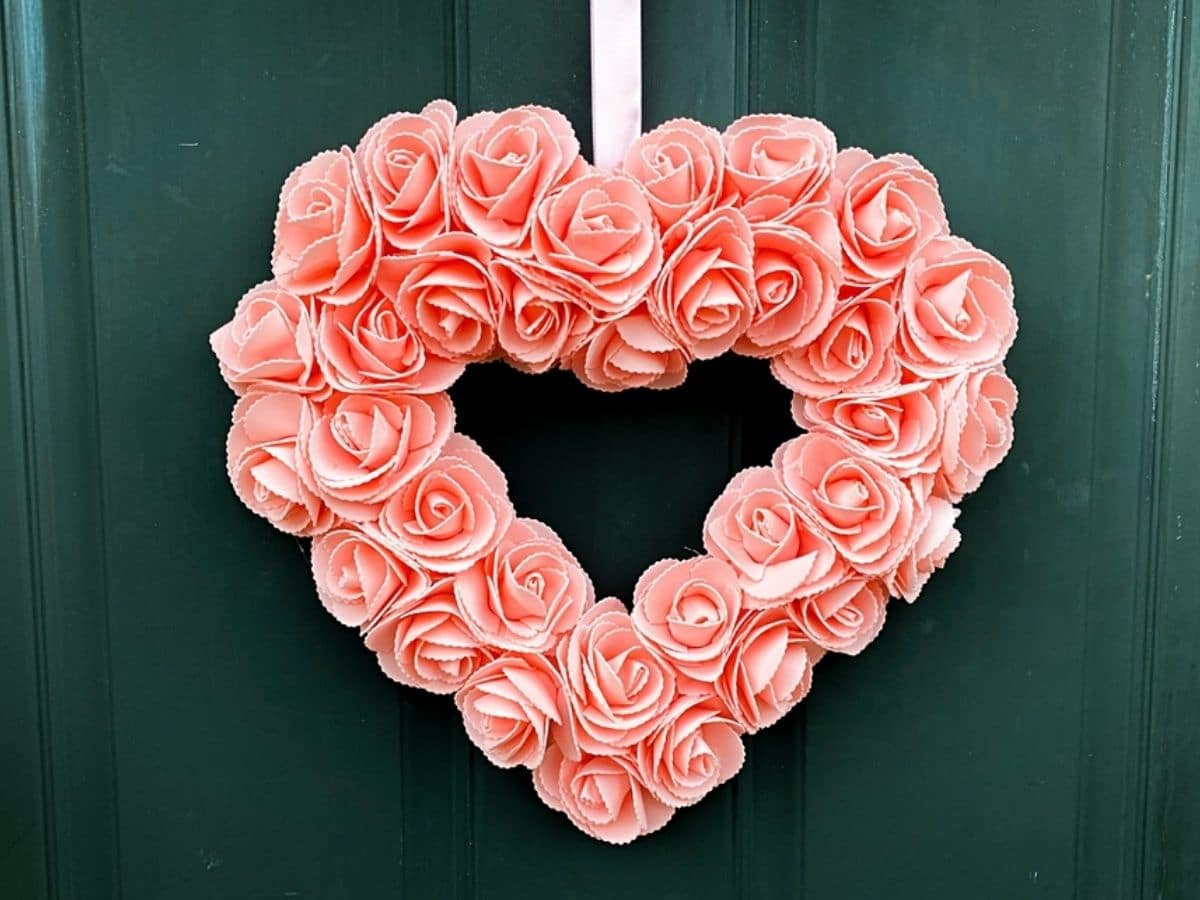 Rose heart wreath