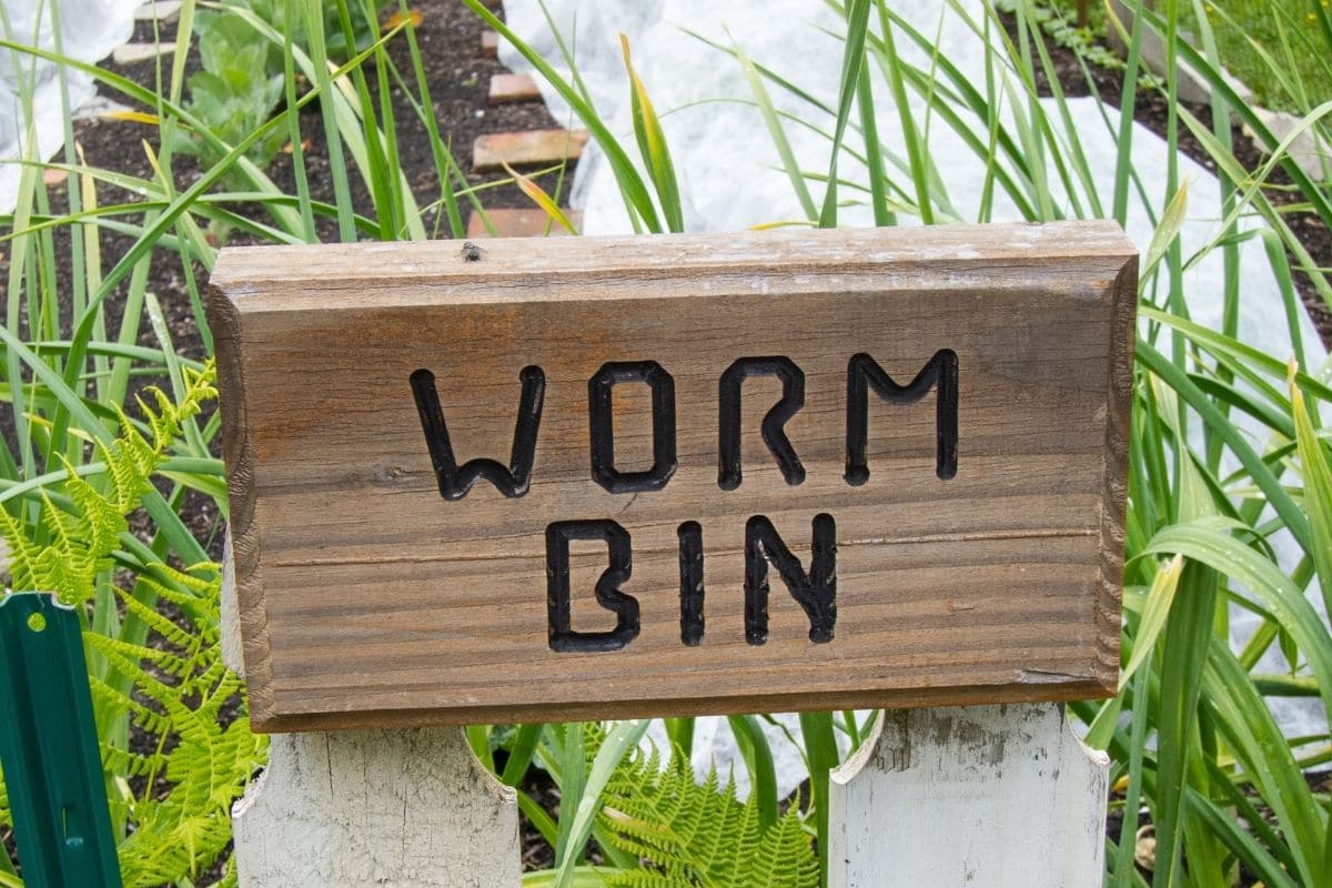 worm bin sign 