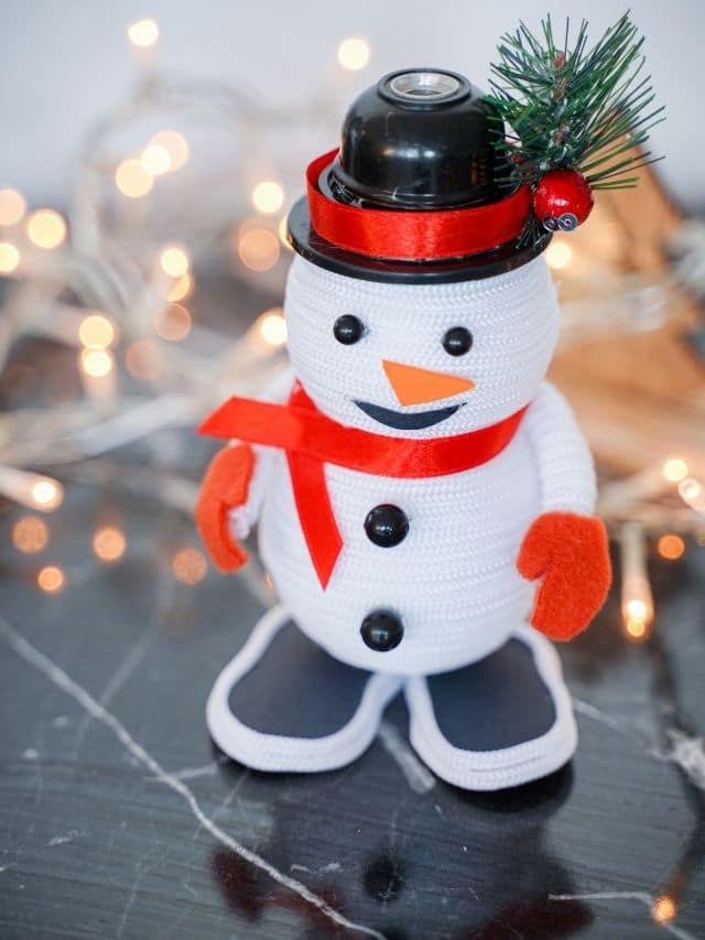 DIY Rope Snowman Christmas Decor - DIY & Crafts