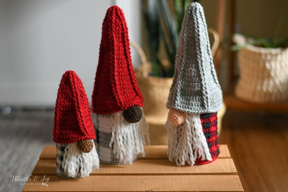 CROCHET PATTERN: Buffalo Plaid Crochet Gnome Bottle Cover Cozy | Etsy