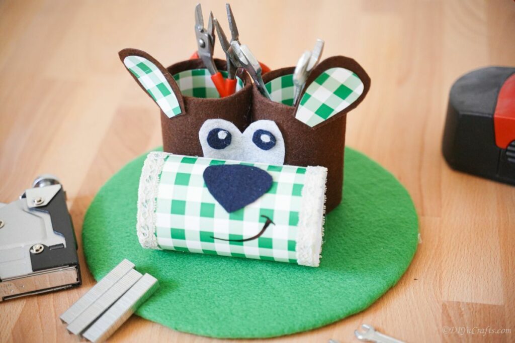thumbnail interactive-video image 1 of Hand-painted Dog Pen Holder Cute Desktop Storage Rack Funny Lucky Dog Ornaments 1 of 13