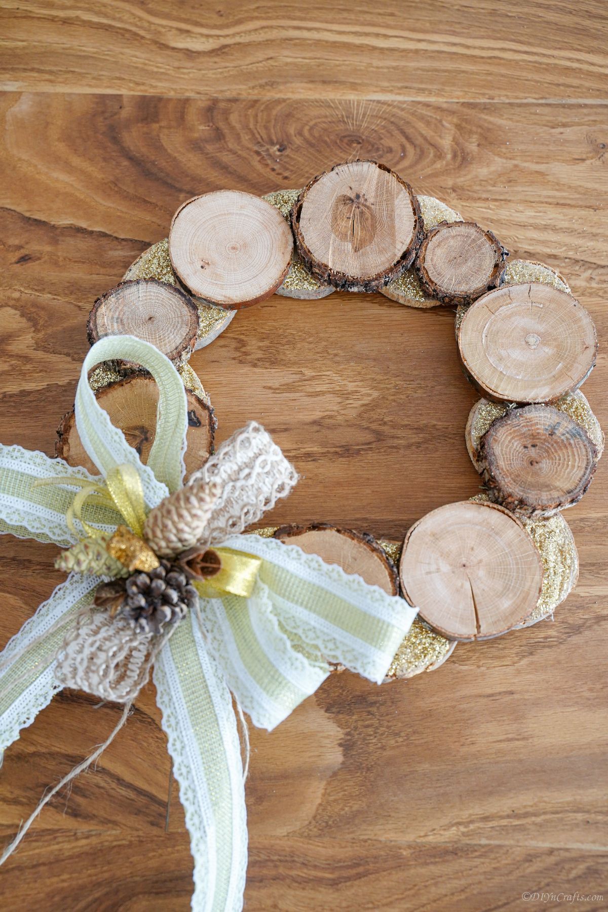 wood slice wreath on wood table