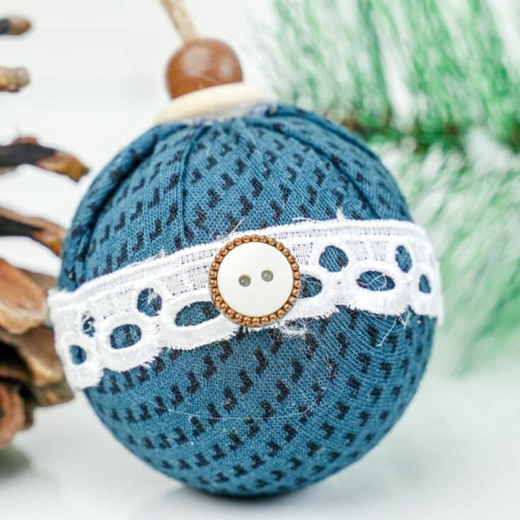 Elegant Fabric Ball Christmas Ornament Craft