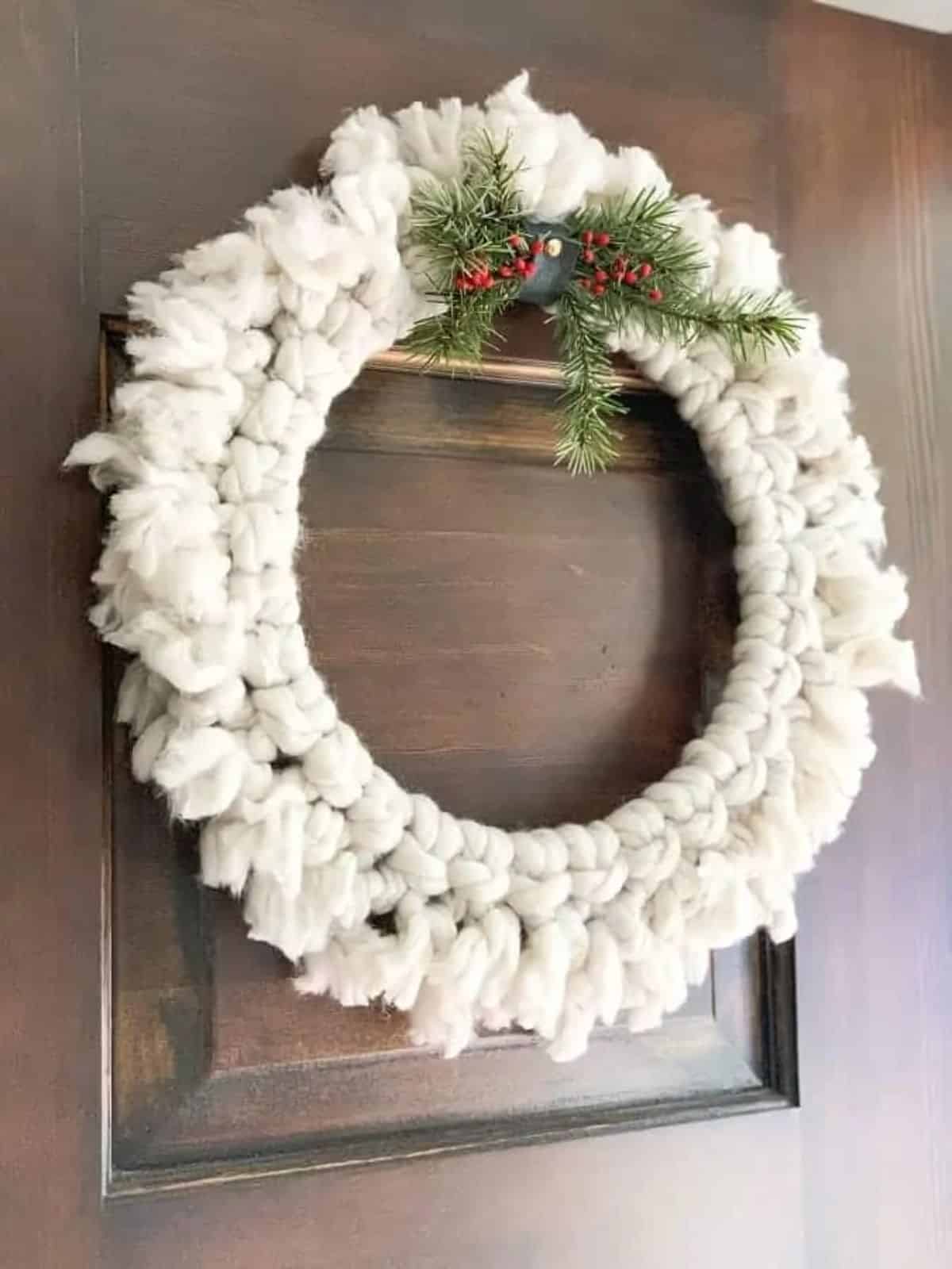 DIY Boho Chunky Yarn Wreath