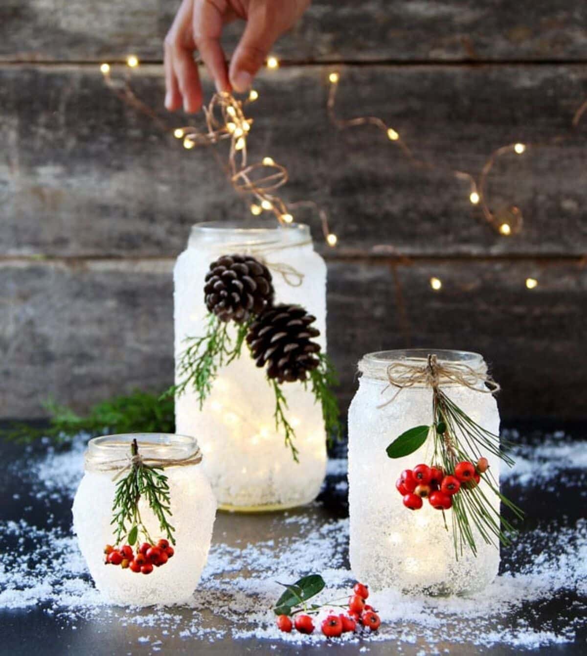 5 Minute DIY Snow Frosted Mason Jar Decorations