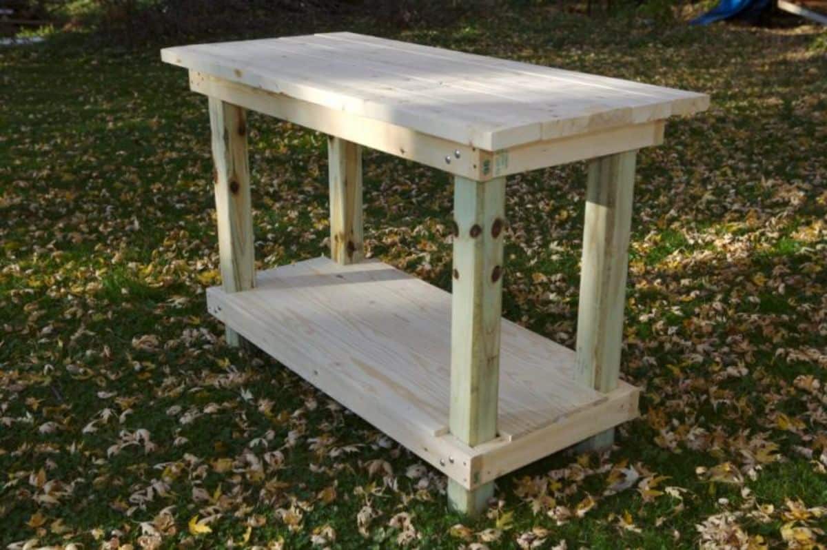 Classic Simple DIY Workbench