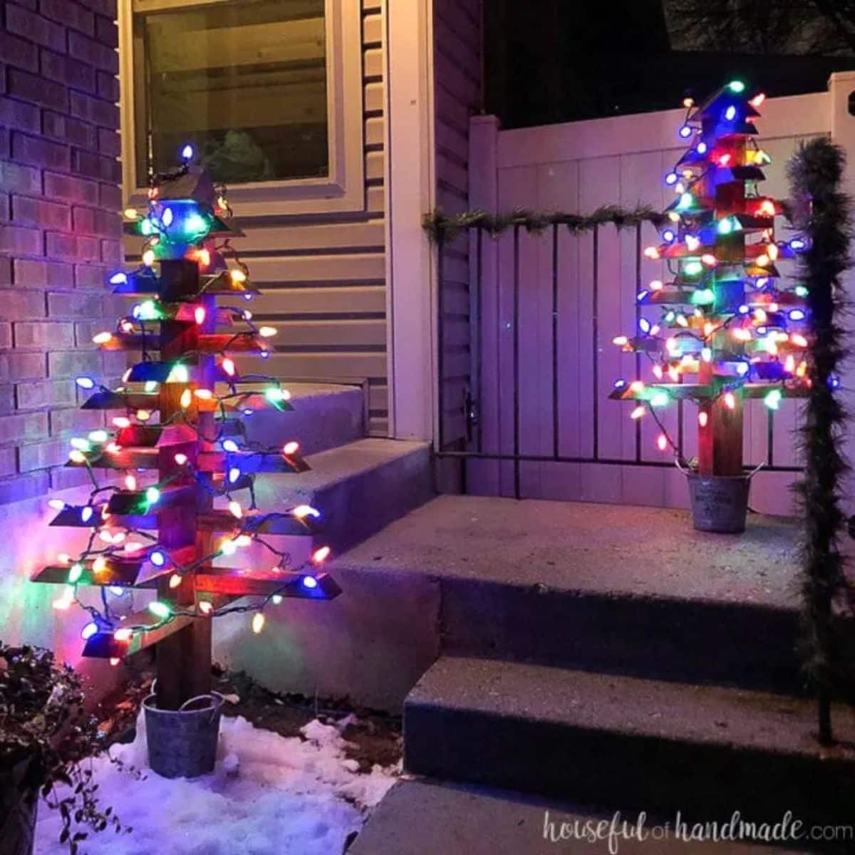 DIY Outdoor Christmas Trees with Lights