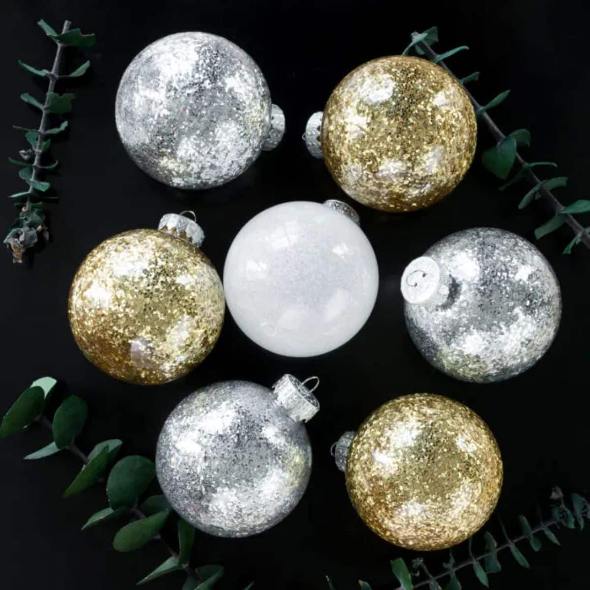 7 different DIY projects for clear ball ornaments