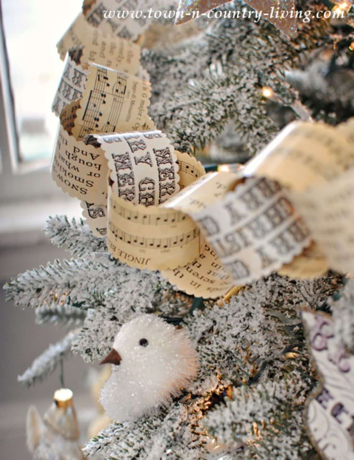 Vintage Christmas Paper Chain Garland