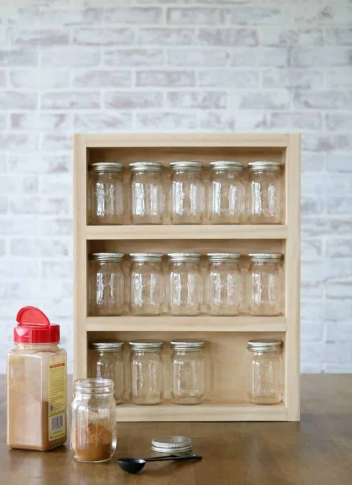 DIY Mini Mason Jar Spice Rack