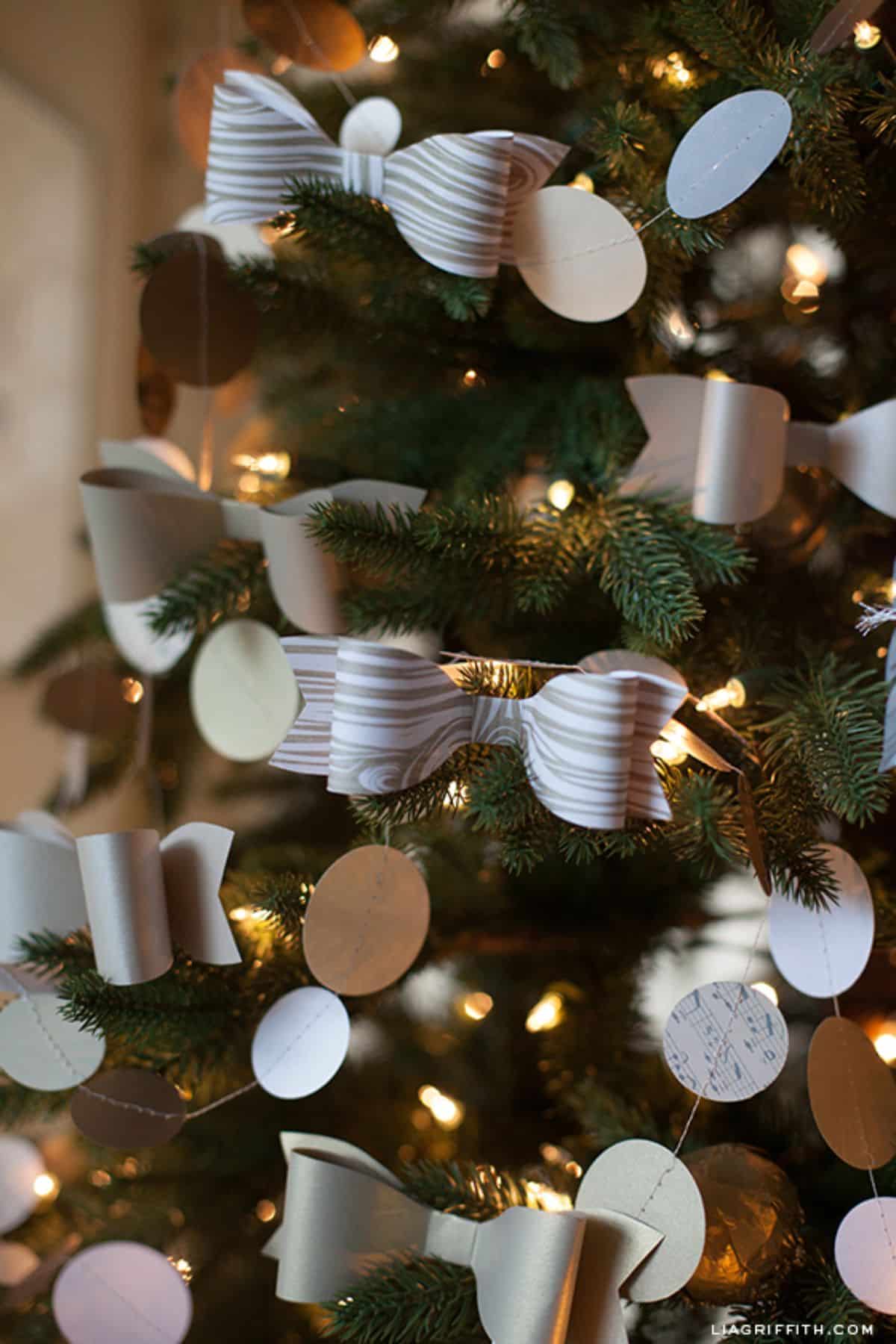 Paper Bows Christmas Decor