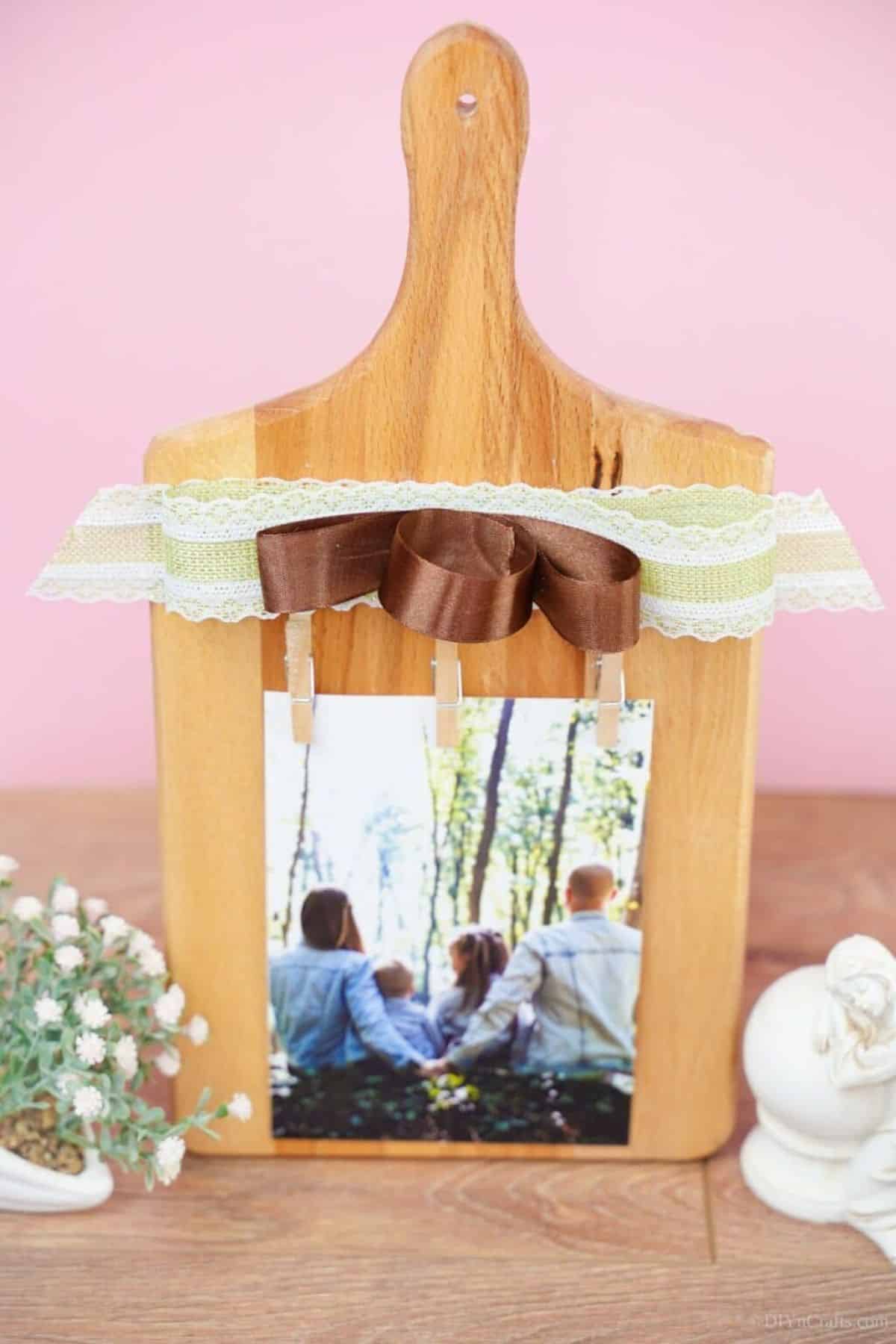Upcycled Cutting Board Craft Picture Frame