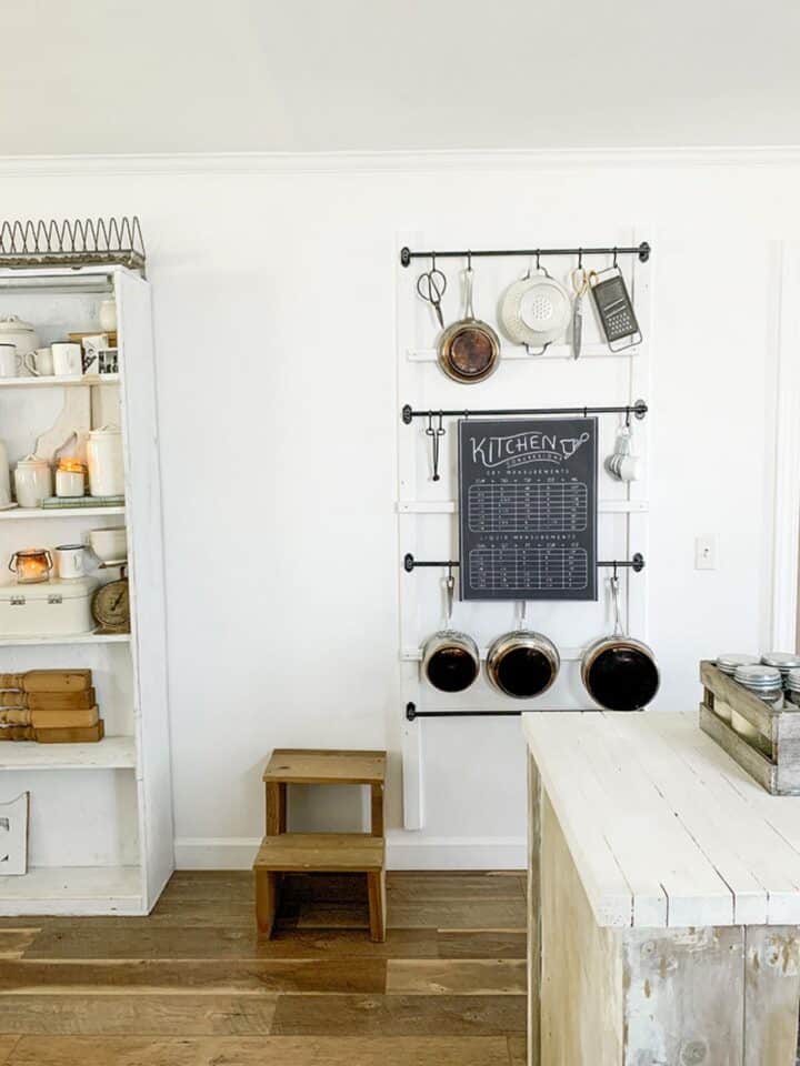 43 DIY Pot Racks - DIY & Crafts