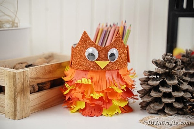 adorable upcycled tin can owl pencil holder