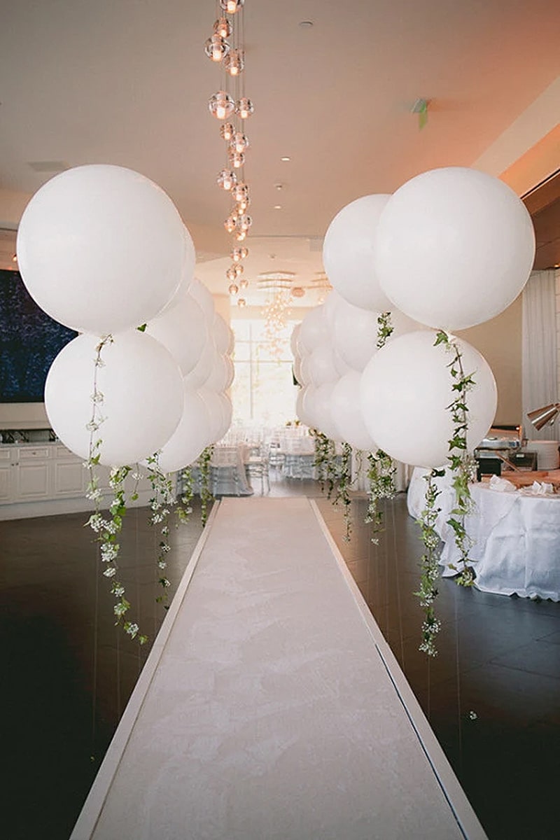 balloon garland for engagement party