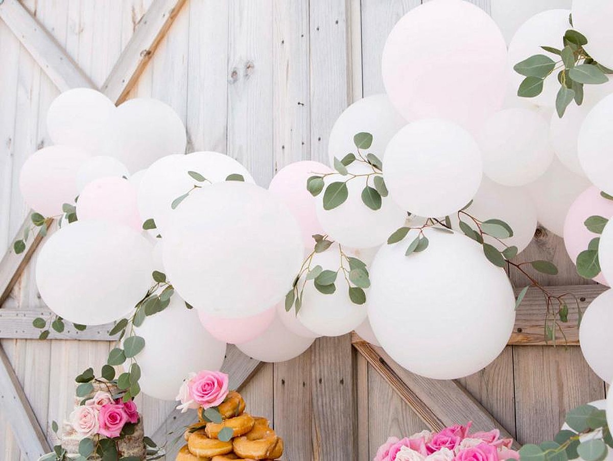balloon garland for rustic barn wedding