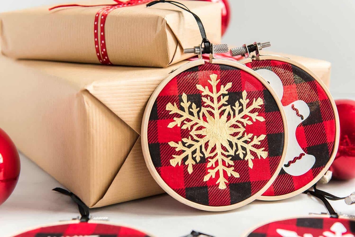 buffalo plaid embroidery hoop ornaments snowflake shape