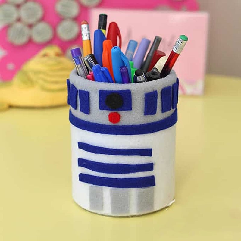 R2-D2-inspired pencil holder