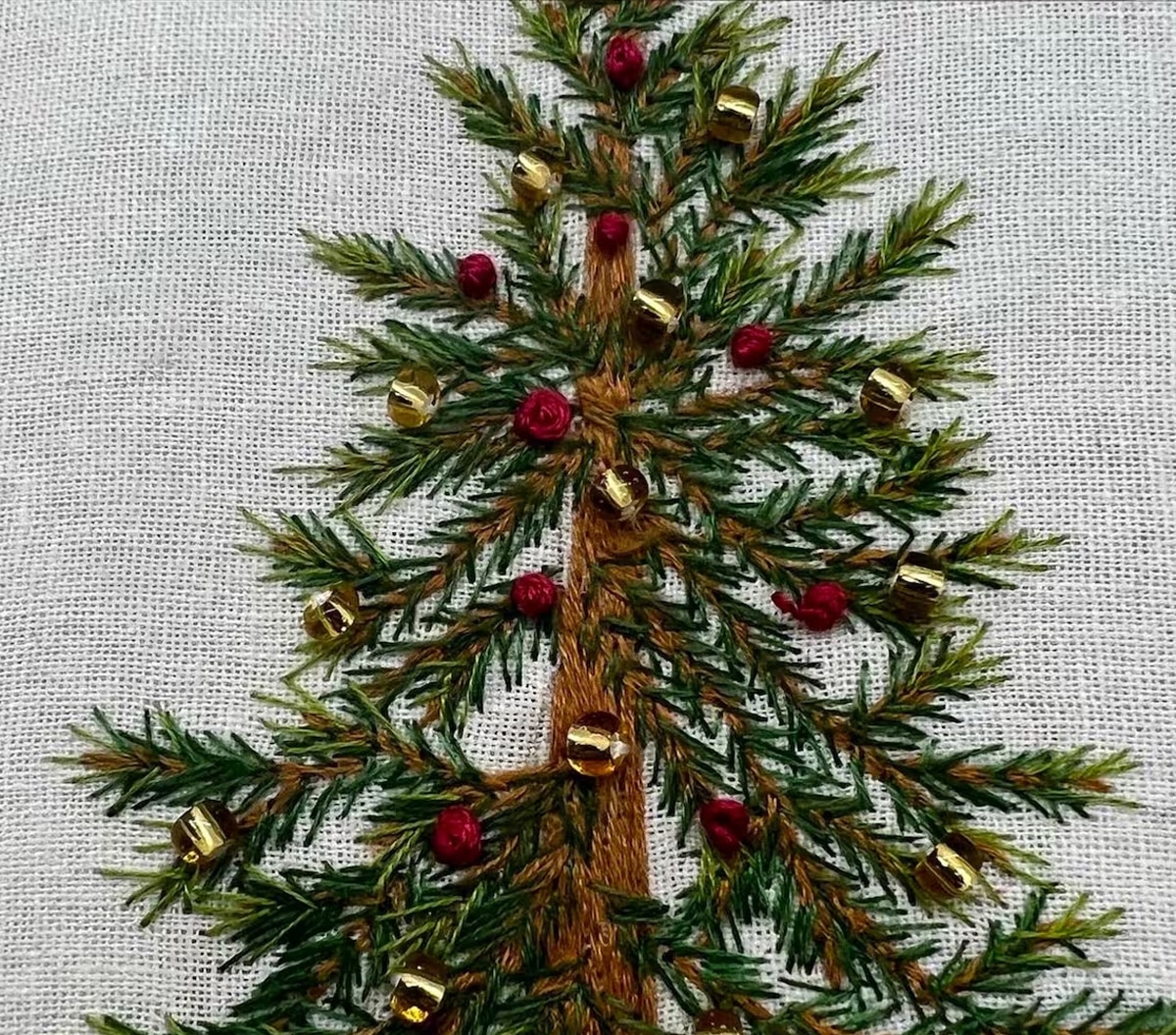 beaded Christmas tree embroidery