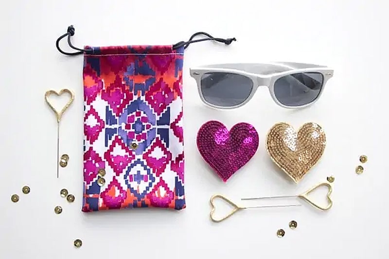 sunglasses pouch and accessories