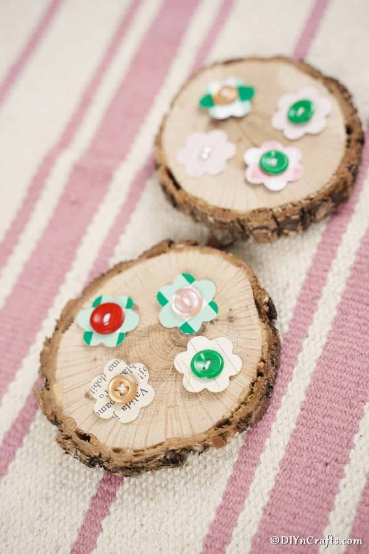 Decorative DIY Paper Button Flowers