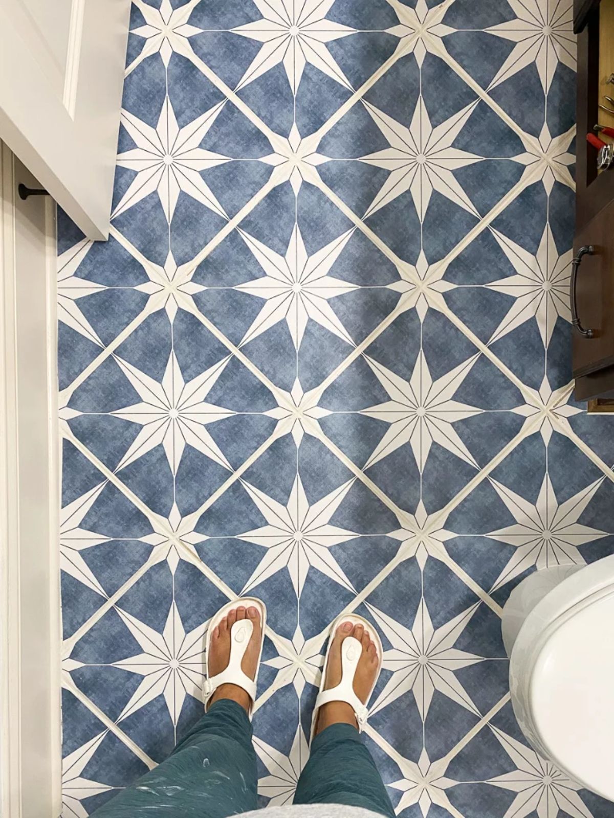 Upgraded Bathroom Tiles Without Replacing It