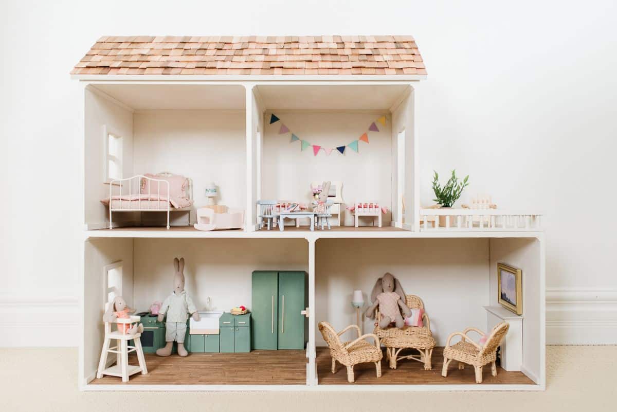 DIY Antiqued Look Dollhouse